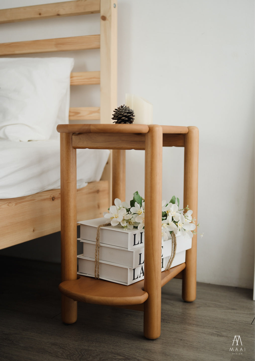 Chisai Side Table