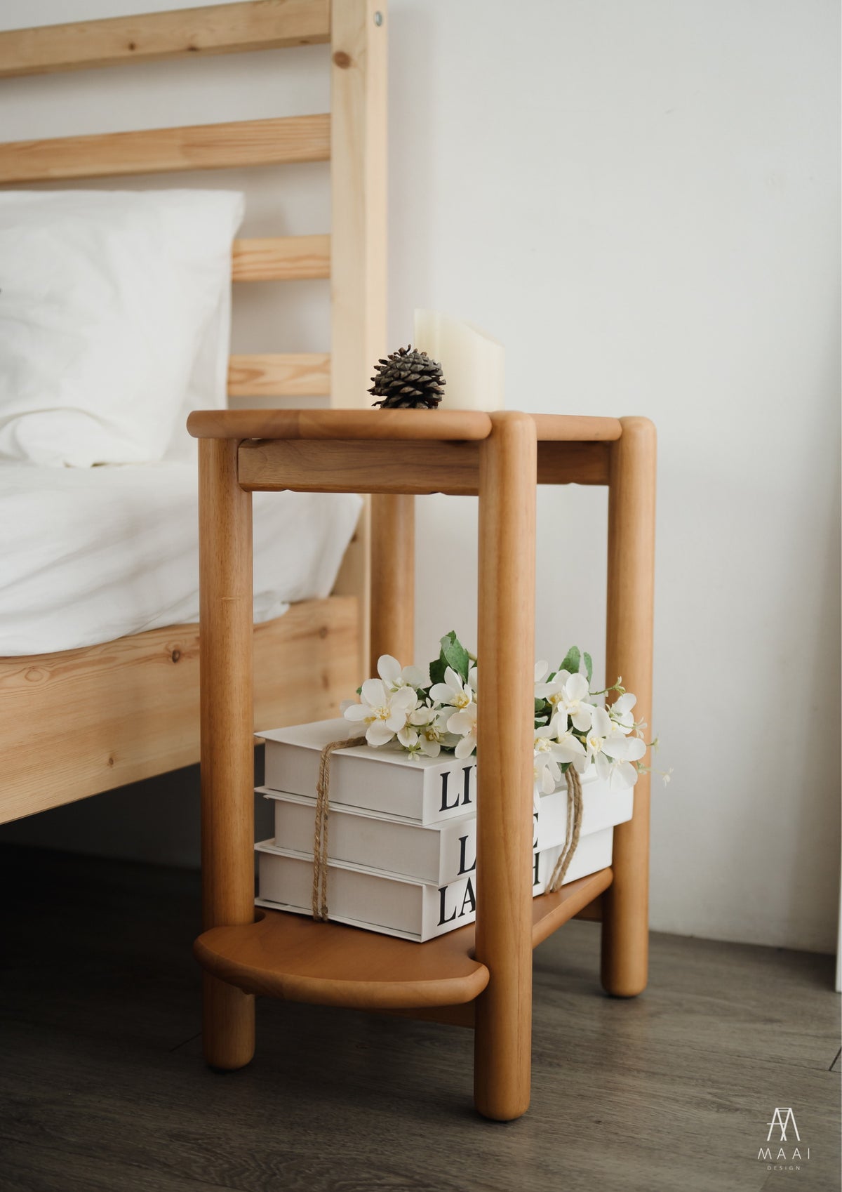 Chisai Side Table