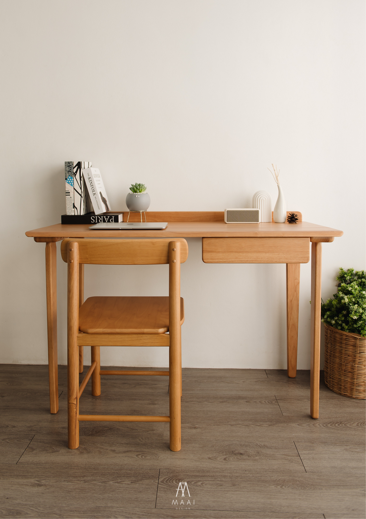 Benkyo Table