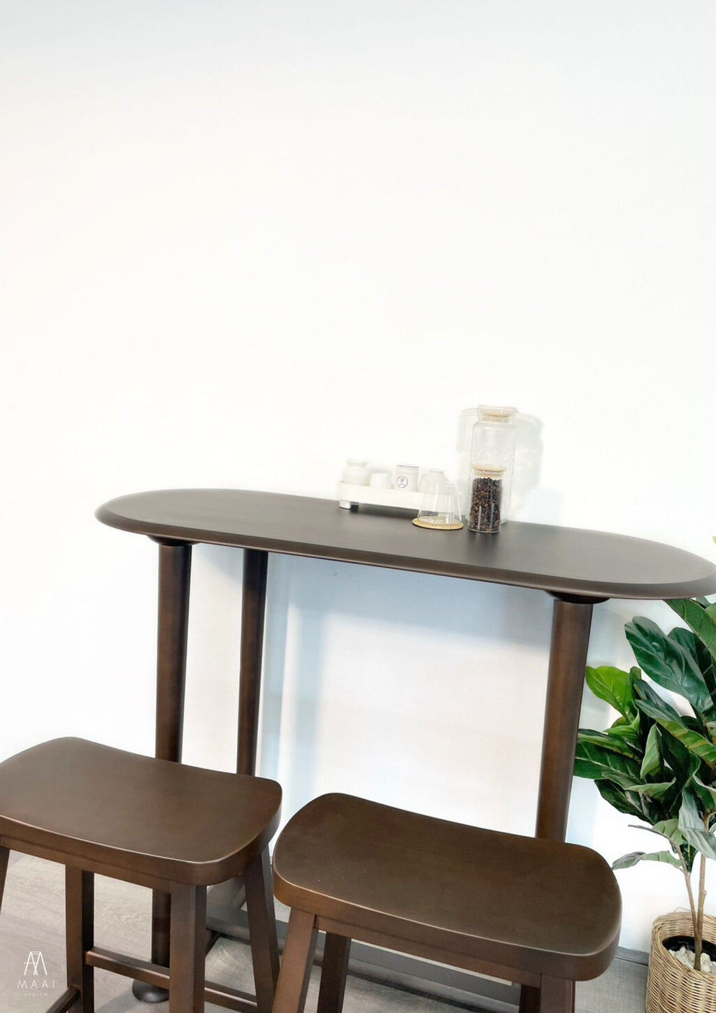 Chiru Bar Table