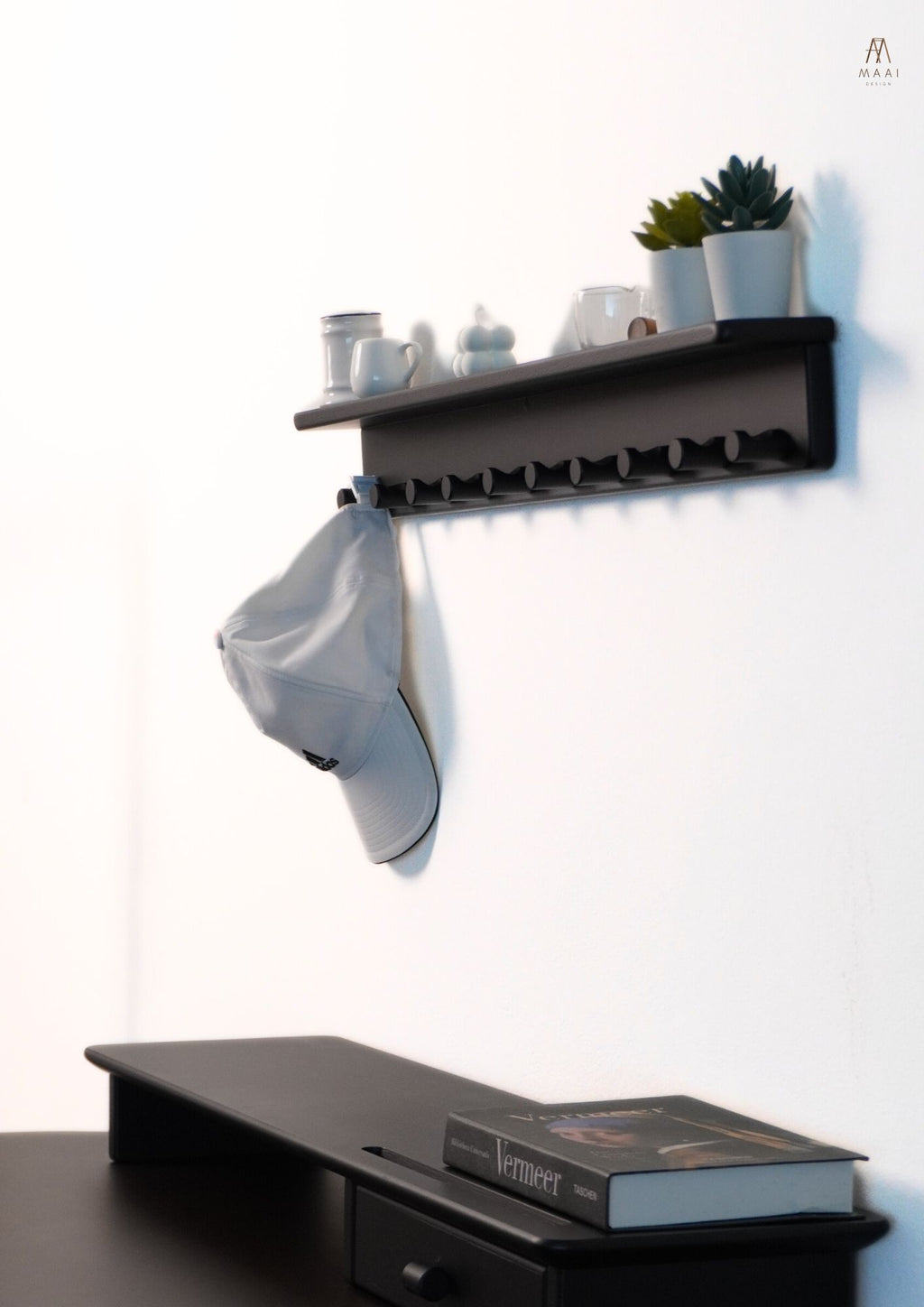 Sagaru Hanger