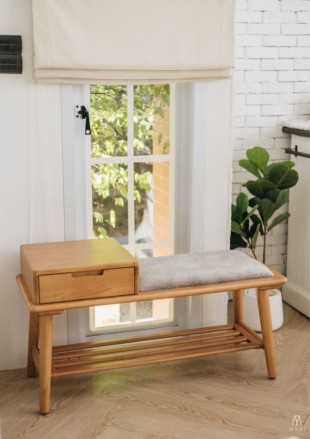 Kutsu Bench