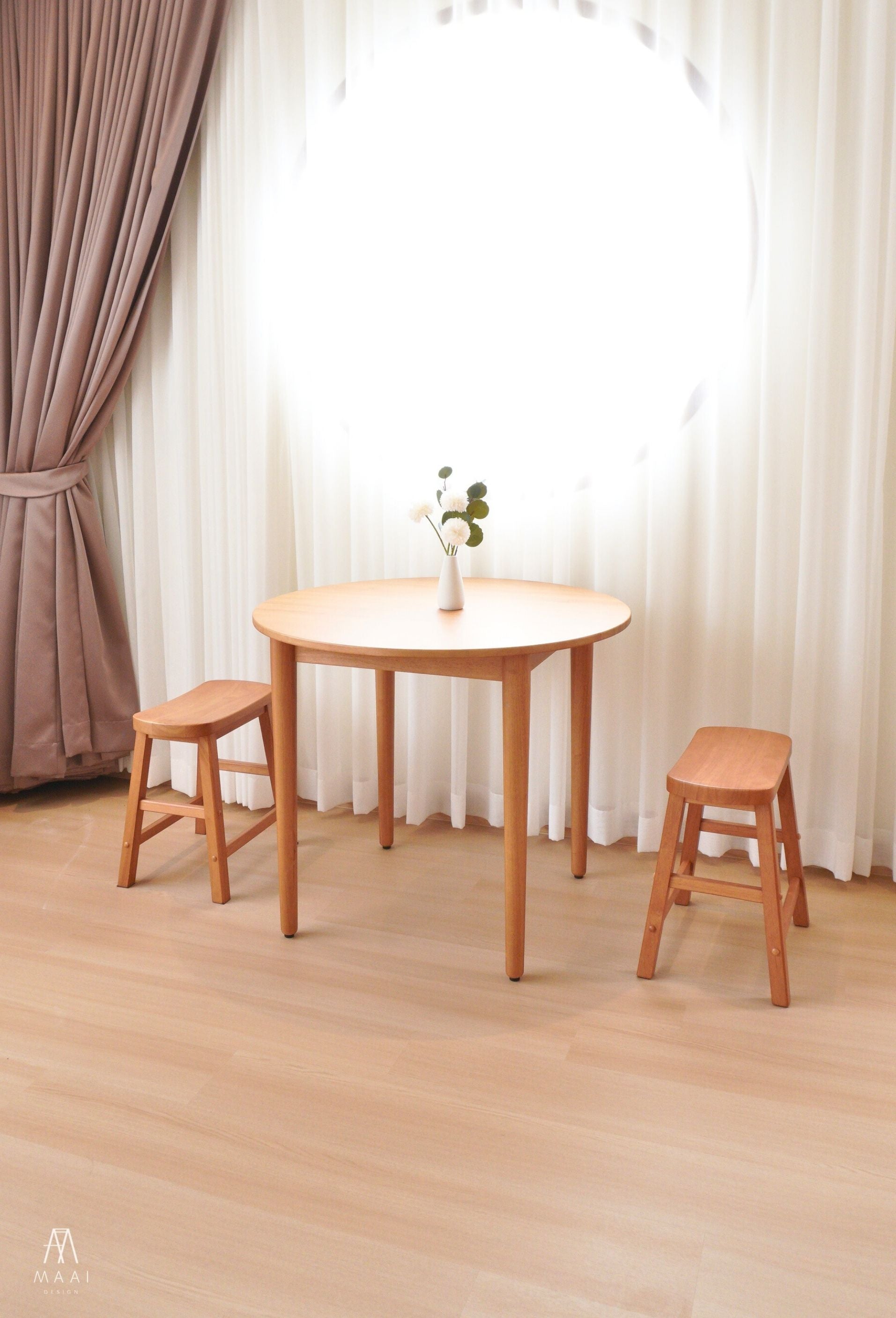 Maru Table Secondary image