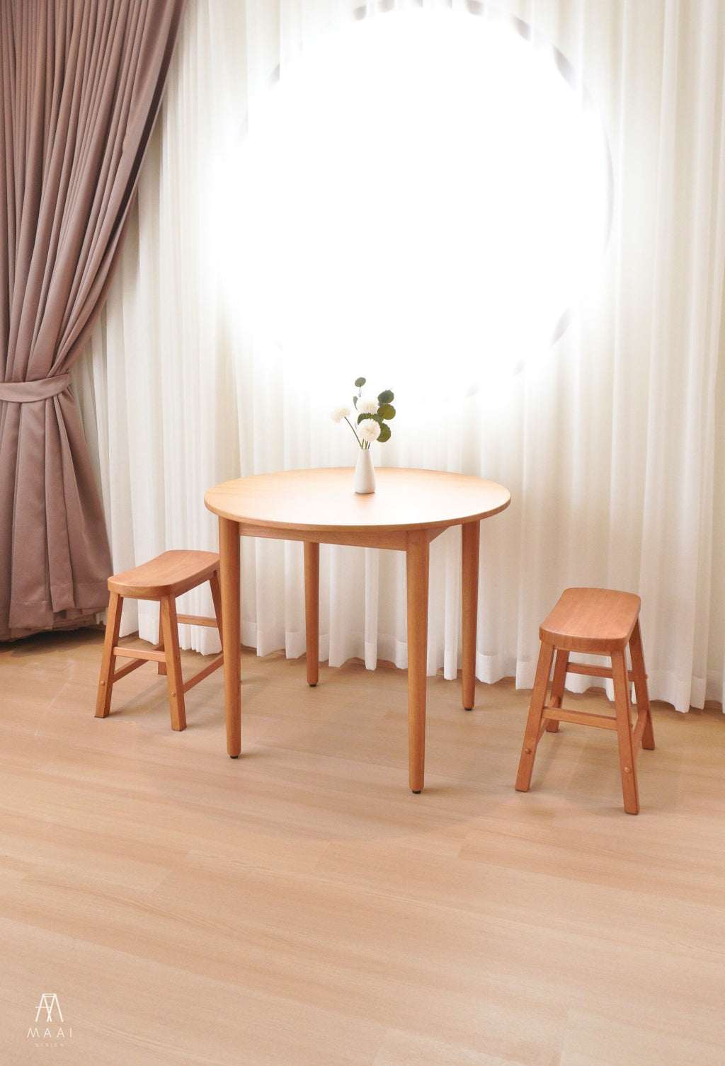 Maru Table