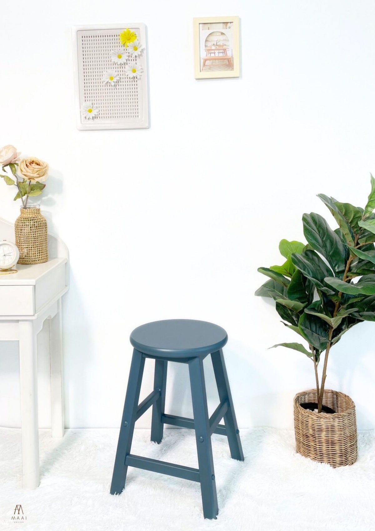 Gom Stool