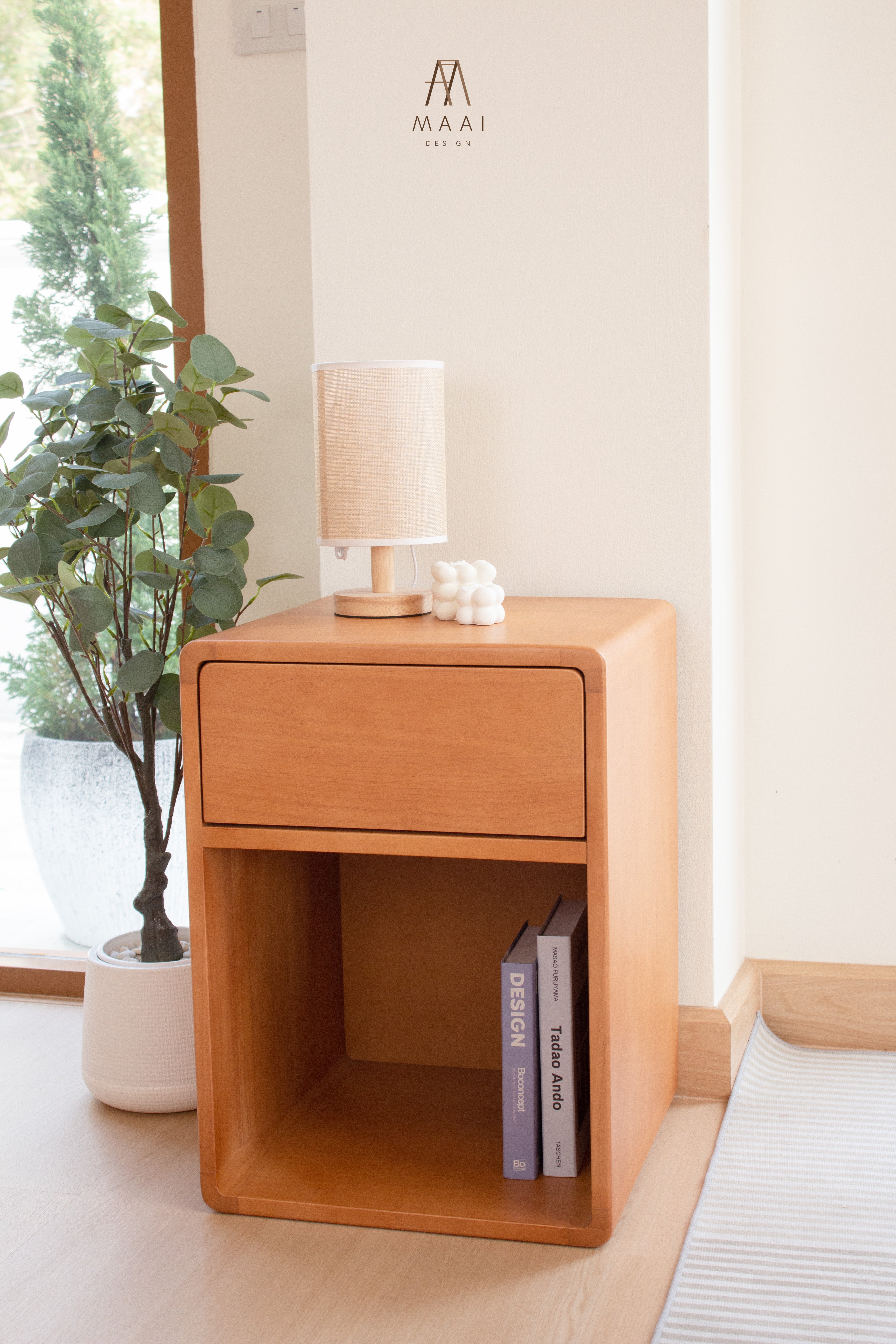 Uneru Side Table Secondary image