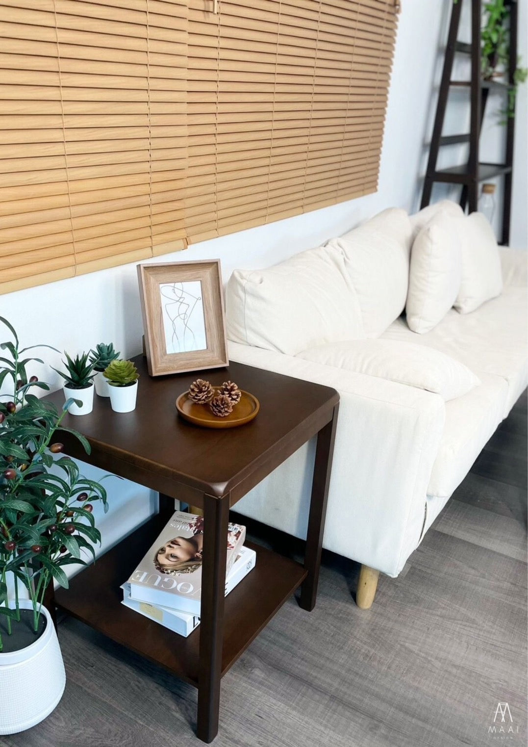 Daburu Table