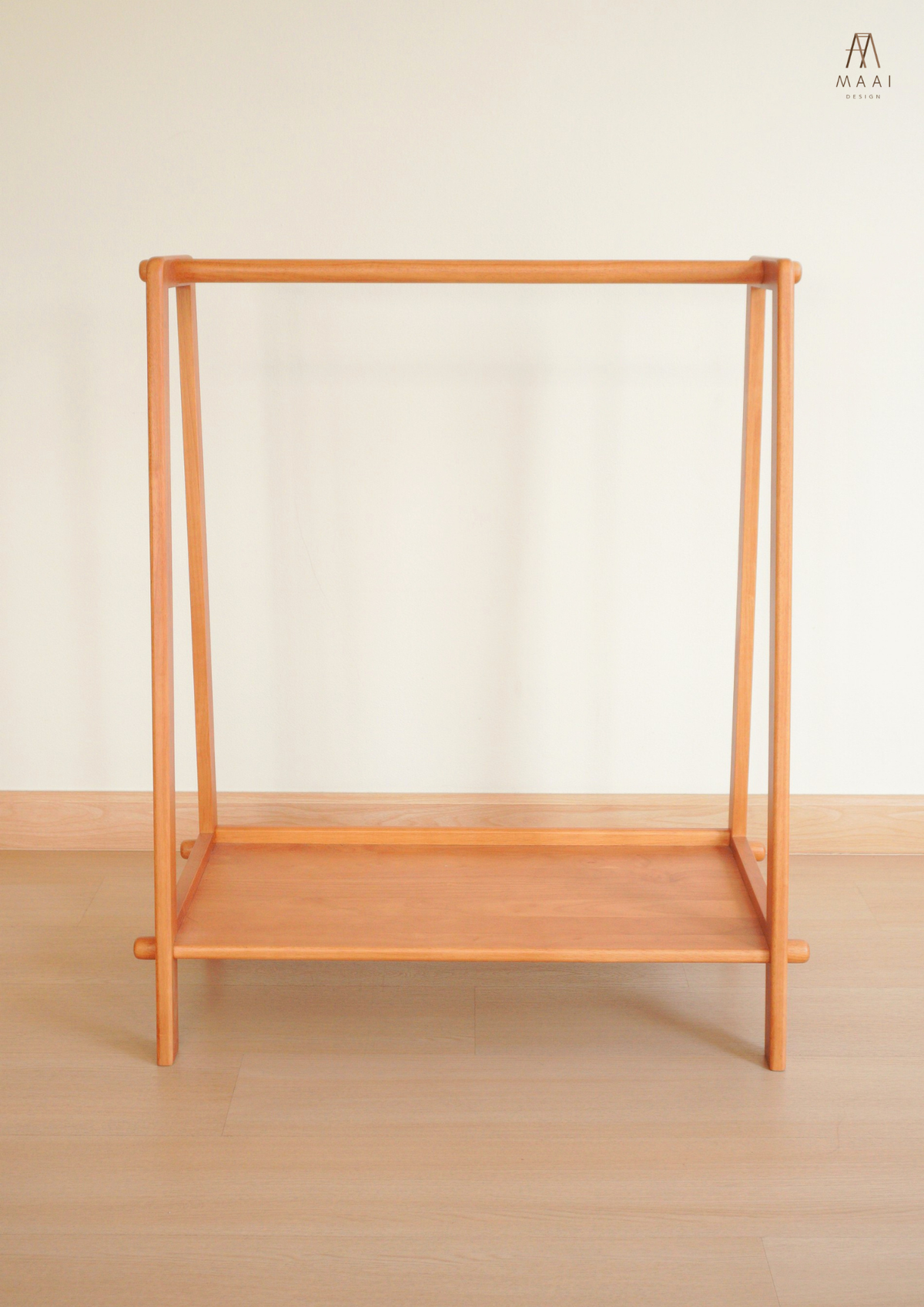 Lili Shelf