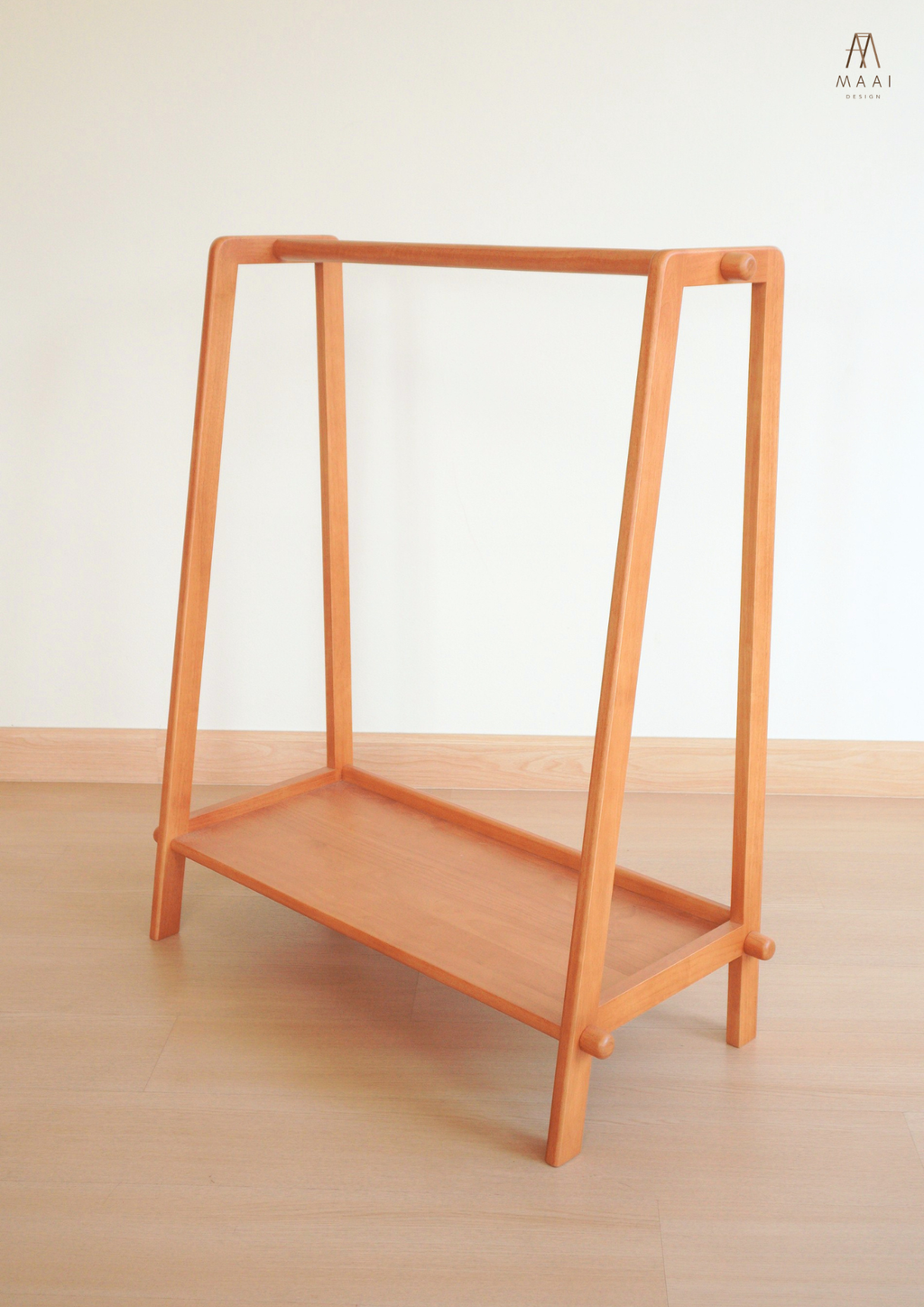 Lili Shelf